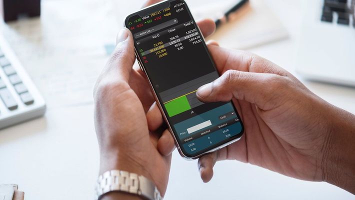 5 Best Stock Market Apps for Market Research Via Smartphone