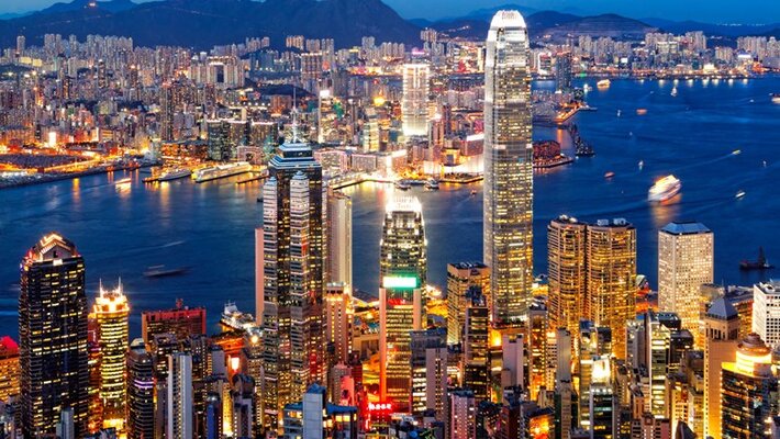 An International Travelers Guide to Hong Kong 
