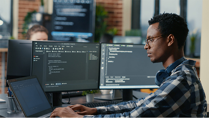 Role and Responsibility of a Full Stack Java Developer Role and Responsibility of a Full Stack Java Developer
