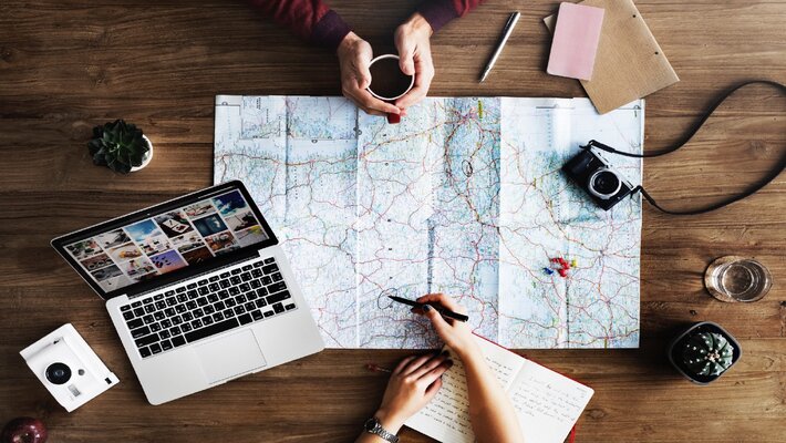How to use technology to improve your travel experience
