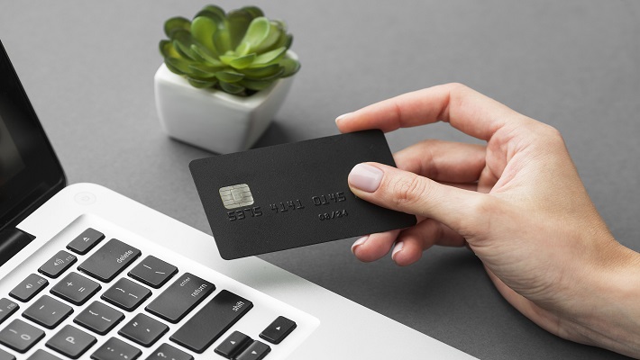 5 Common Mistakes To Avoid When Using Corporate Credit Cards 5 Common Mistakes To Avoid When Using Corporate Credit Cards