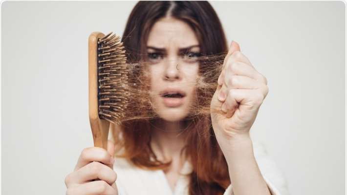 5 causes of hair loss in women