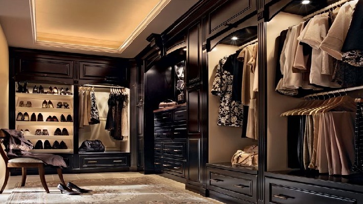 7 Essentials to Luxury Closets